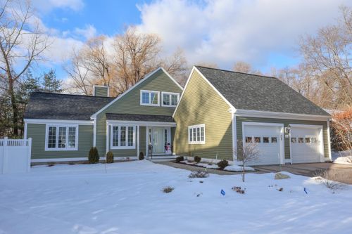 152 Straw Hill Rd, Manchester, NH, 03104-1675 | Card Image