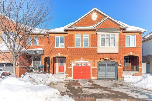 11 Traymore St, Brampton, ON, L7A2G2 | Card Image