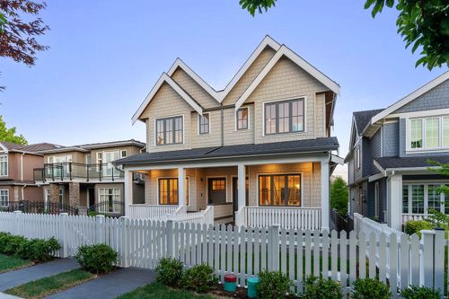 2578 E 4th Ave, Vancouver, BC, V5M1K3 | Card Image