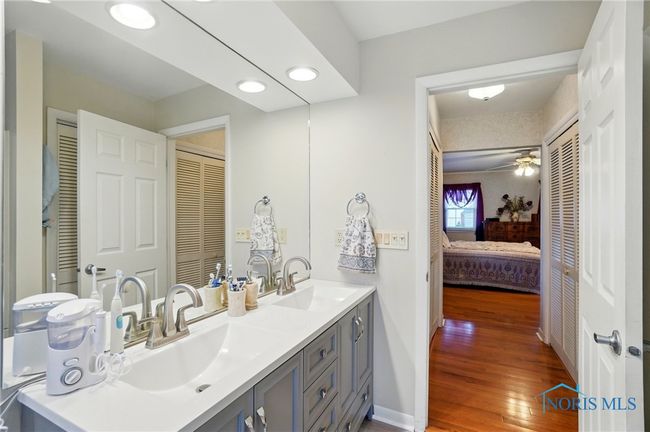 2257 N Carriage Ln, House other with 4 bedrooms, 4 bathrooms and 2 parking in Port Clinton OH | Image 25