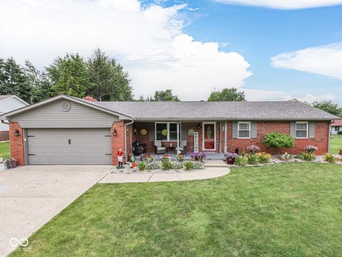 784 S Restin Rd, Greenwood, IN, 46142-8409 | Card Image