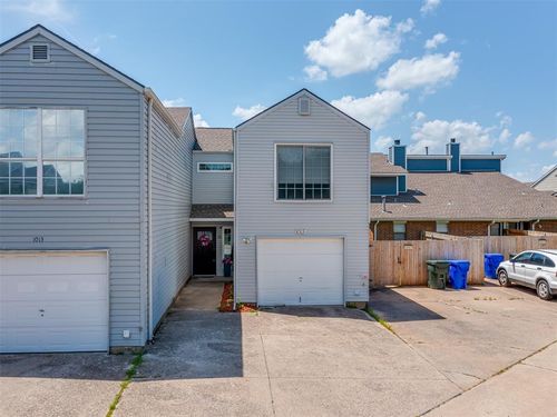 1015 Rambling Oaks Drive, Norman, OK, 73072 | Card Image
