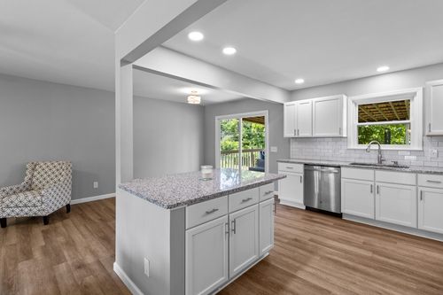 2 Janet Ln, Rossville, GA, 30741-4895 | Card Image