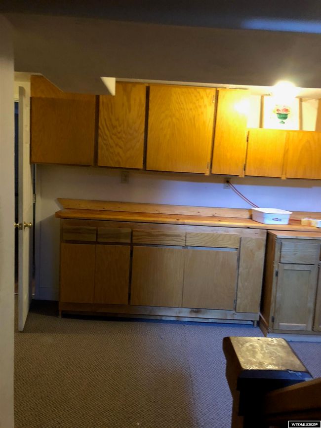 211 8 Th St, House other with 6 bedrooms, 3 bathrooms and null parking in Sinclair WY | Image 36