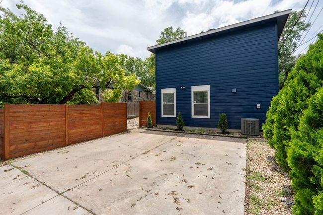 B - 1803 Maple Ave, Home with 2 bedrooms, 2 bathrooms and 2 parking in Austin TX | Image 16