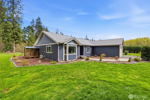 3226 Velvet Ln, Custer, WA, 98240-9622 | Card Image