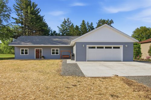 15815 53rd Ave, Chippewa Falls, WI, 54729-7111 | Card Image