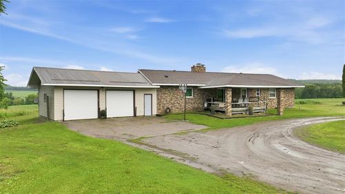 1711 150th Ave, COLFAX, WI, 54730-9561 | Card Image