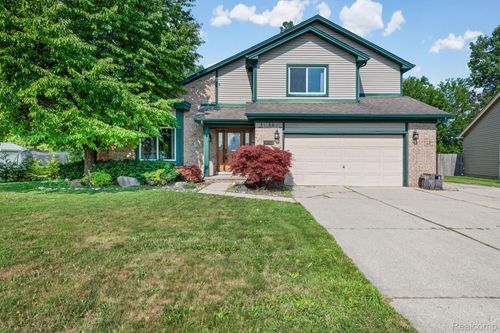 50583 Pembroke Drive, Chesterfield Township, MI, 48047 | Card Image