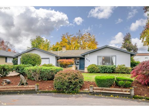 601 Blackstone St, Springfield, OR, 97477-1535 | Card Image