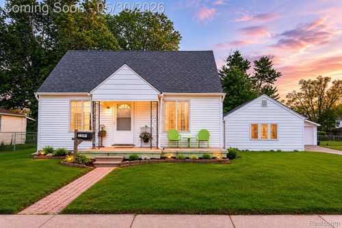 23191 Hill Ave, Warren, MI, 48091-4704 | Card Image