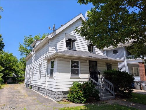 2818 E 119th St, Cleveland, OH, 44120-2118 | Card Image