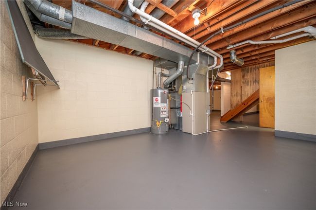 573 Grandview Ave, House other with 3 bedrooms, 2 bathrooms and null parking in East Palestine OH | Image 43