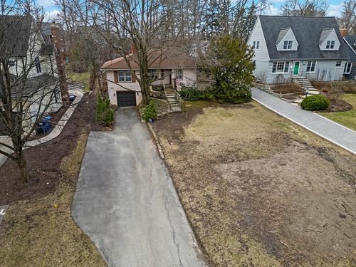 115 Ann St, Clarendon Hills, IL, 60514-1401 | Card Image