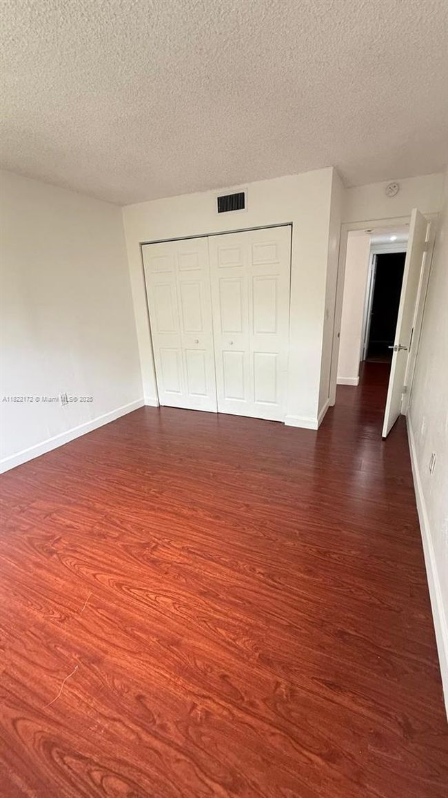 APT-412 - 3860 Ne 170 Th St, Condo with 2 bedrooms, 2 bathrooms and null parking in North Miami Beach FL | Image 14
