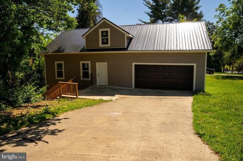 3704 Suitland Rd, WASHINGTON, DC, 20020-1252 | Card Image