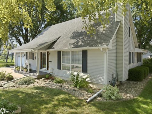 610 S Monroe Court, Mason City, IA, 50401 | Card Image