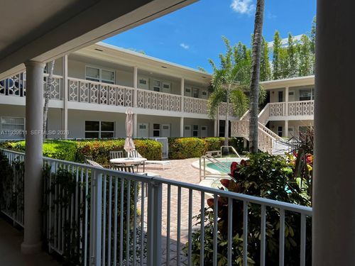 203-2701 Ne 1st St, Pompano Beach, FL, 33062-4958 | Card Image