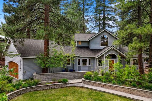 10454 Royal Crest Dr, Truckee, CA, 96161-1156 | Card Image