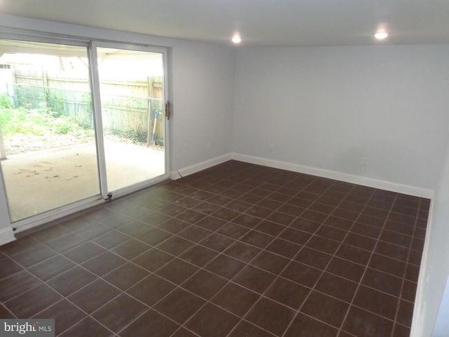 221 Hickory Hill Rd, Townhouse with 3 bedrooms, 2 bathrooms and null parking in PHILADELPHIA PA | Image 9