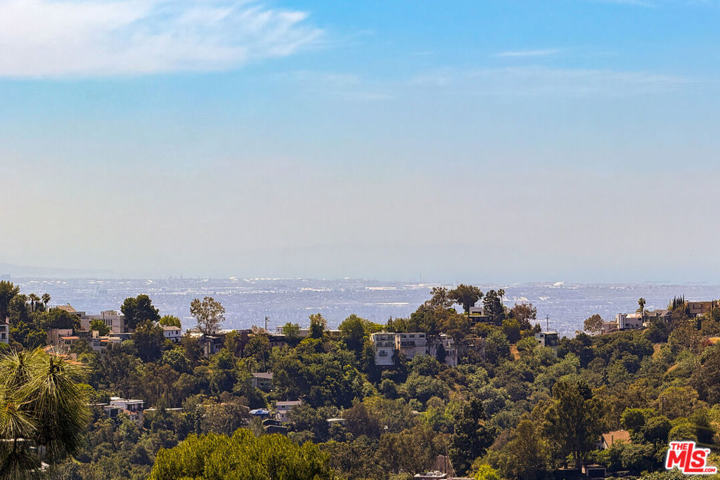 Residential in Los Angeles 2