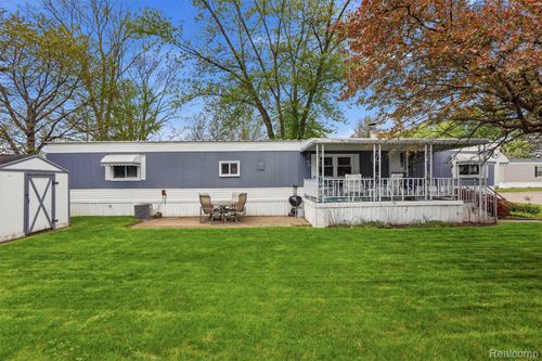 27 Ponderosa Trail, Van Buren Charter Township, MI, 48111 | Card Image