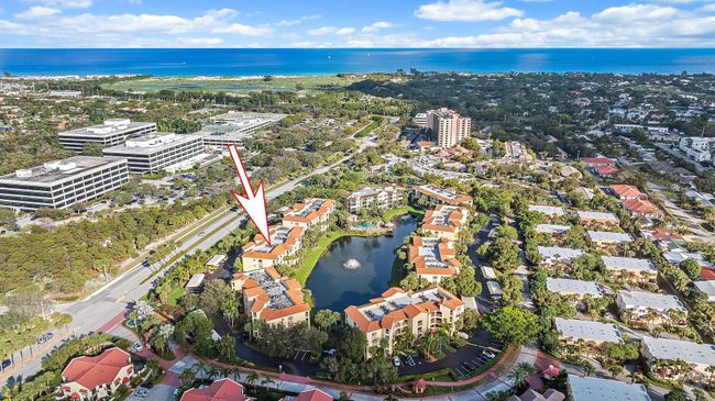 APT-404 - 100 Uno Lago Dr, Condo with 2 bedrooms, 2 bathrooms and null parking in Juno Beach FL | Image 16