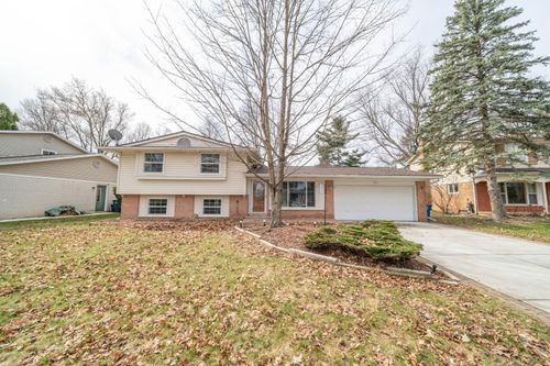 3212 Lockridge Dr, Ann Arbor, MI, 48108-1722 | Card Image