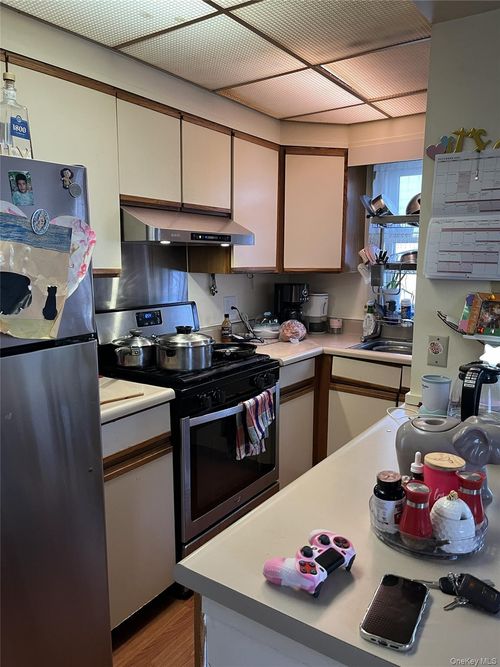 1st-3 Everett Ave, Ossining, NY, 10562-5503 | Card Image