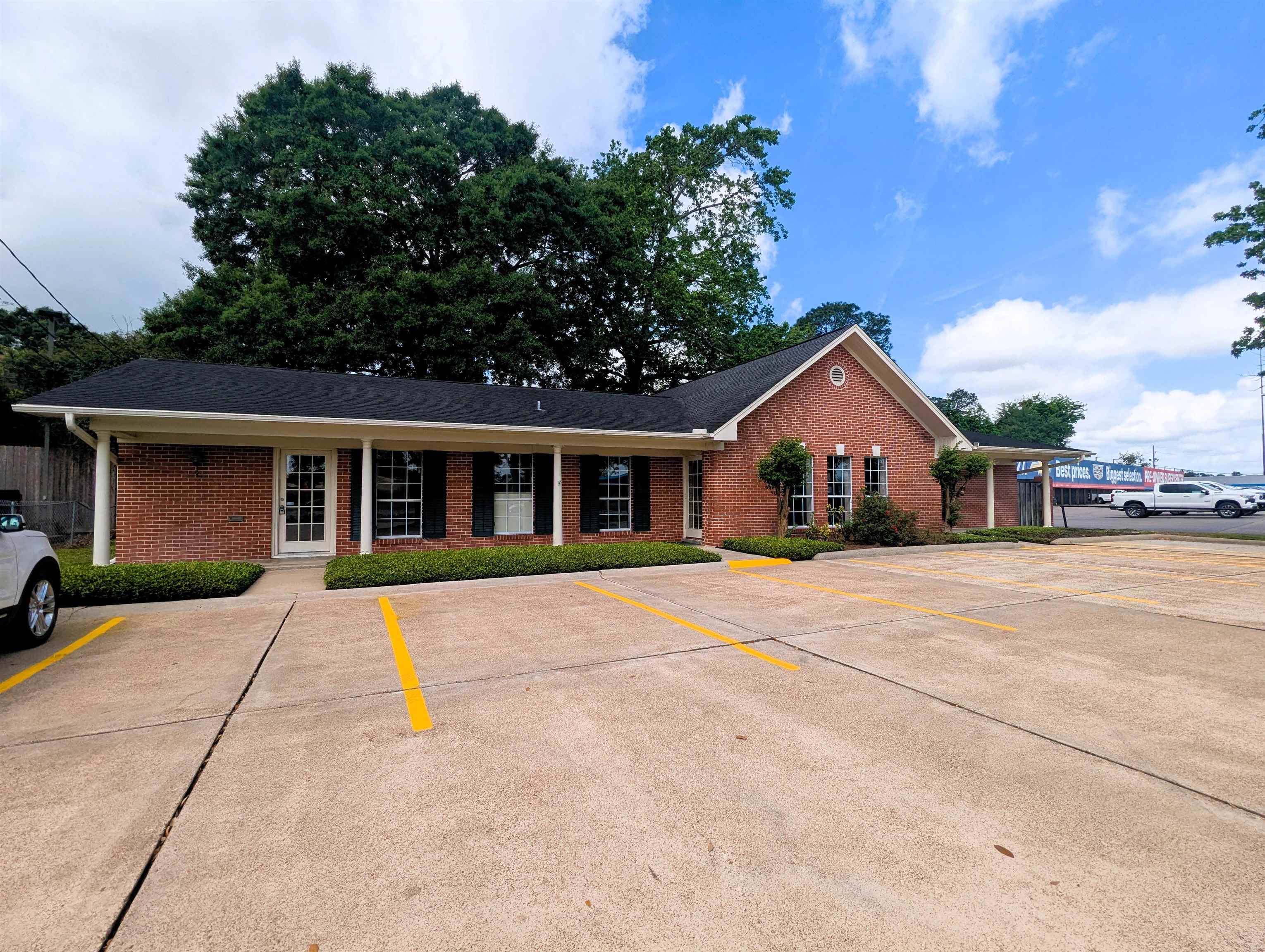 3635 Eastex Fwy, Beaumont, TX 77703