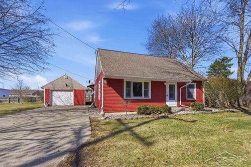 8081 Webster Rd, Freeland, MI, 48623-9026 | Card Image