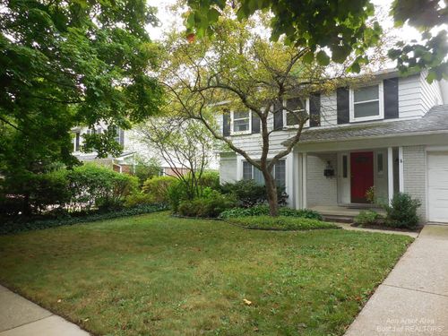 3253 Lockridge Drive, Ann Arbor, MI, 48108 | Card Image