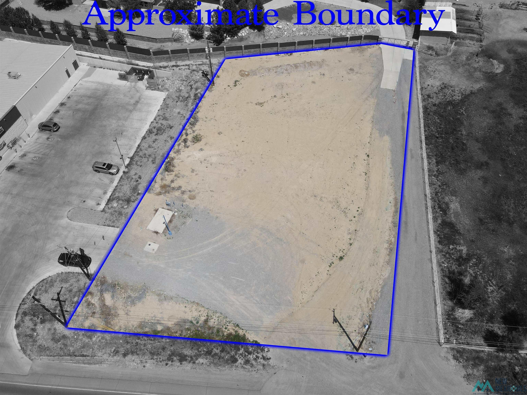 Commercial Sale in Flora Vista 2