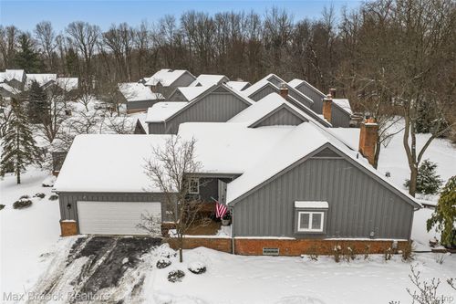 28602 Venice Court, Farmington Hills, MI, 48334 | Card Image