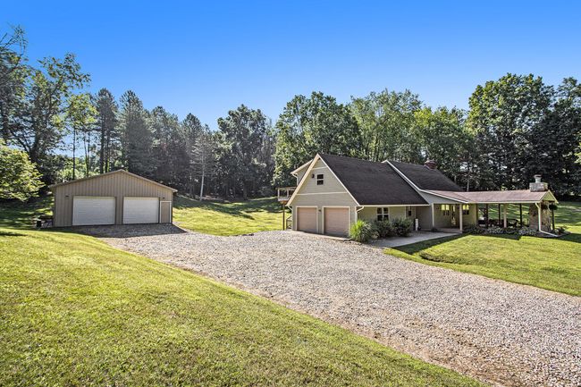 33 2 Nd St, House other with 4 bedrooms, 3 bathrooms and null parking in Plainwell MI | Image 7