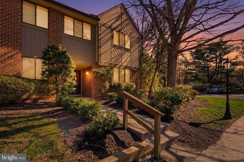 305 Cypress Point Cir, MOUNT LAUREL, NJ, 08054-2740 | Card Image