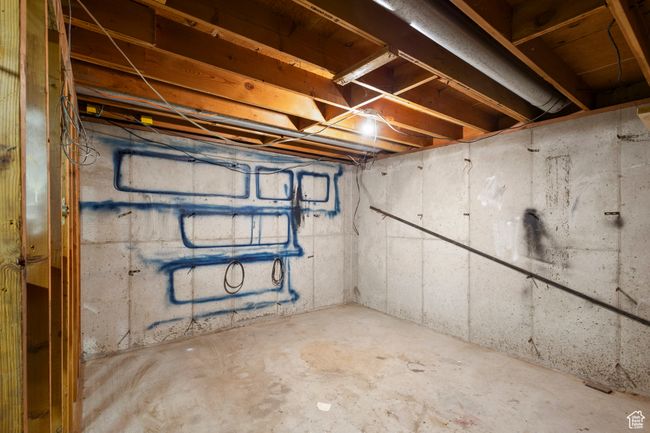View of unfinished part of basement. Blank canvas. | Image 32