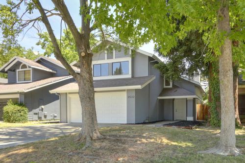 3532 Del Sol Way, Sacramento, CA, 95834-1488 | Card Image