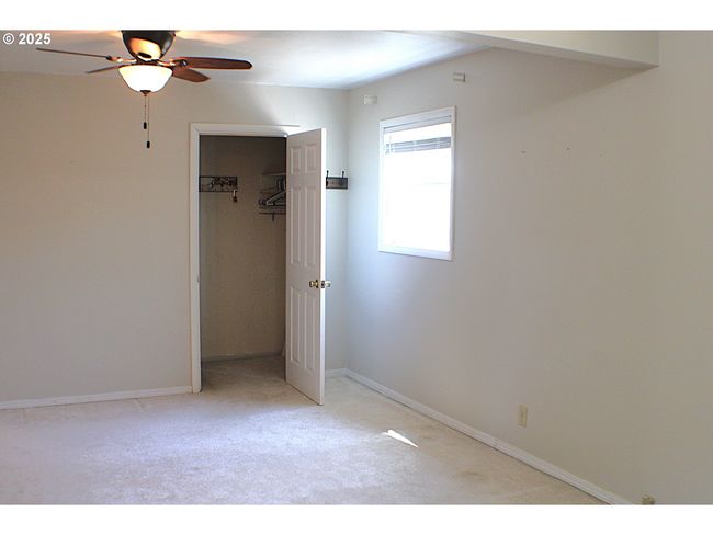 131 Mountain View Ave, House other with 3 bedrooms, 2 bathrooms and 2 parking in Myrtle Creek OR | Image 16