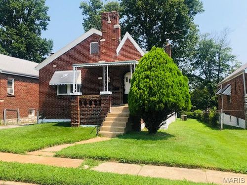 6997 Woodrow Ave, Saint Louis, MO, 63121-5117 | Card Image