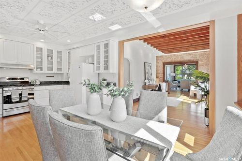 1040 Aird St, Saskatoon, SK, S7N0T1 | Card Image