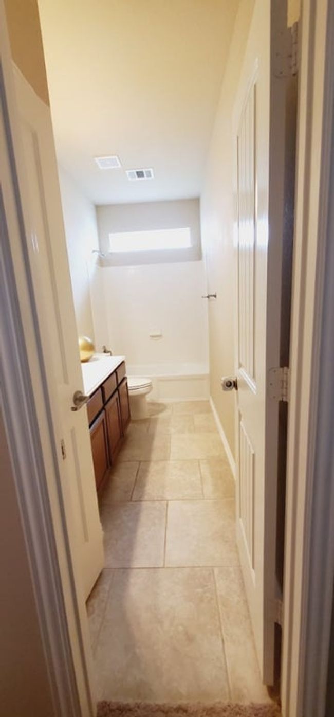Bathroom with vanity | Image 14