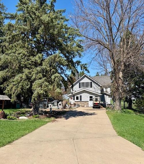 18735 320th St, New Prague, MN, 56071-4540 | Card Image