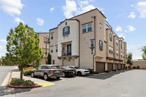 unit-10-645 W Foothill Blvd, Glendora, CA, 91741-4804 | Card Image