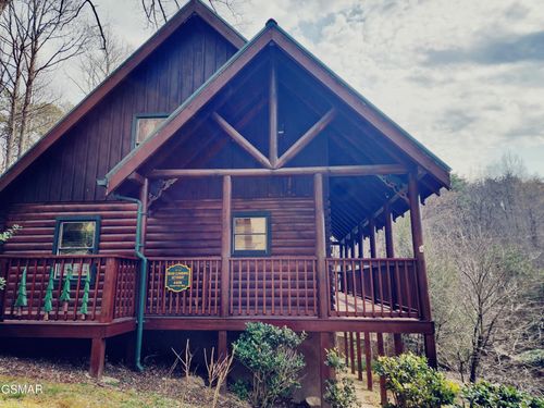 4408 Forest Vista Way, Pigeon Forge, TN, 37863-4749 | Card Image