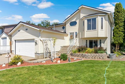 935 E Evergreen Dr, Medical Lake, WA, 99022-8723 | Card Image