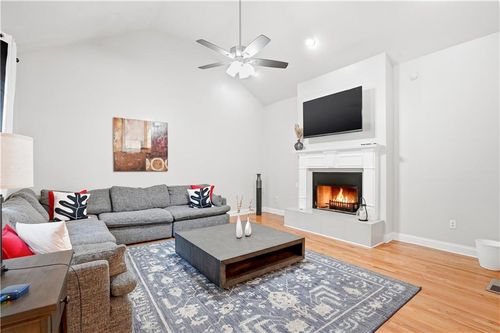 2425 Flair Knoll Dr Ne, Atlanta, GA, 30345-1313 | Card Image