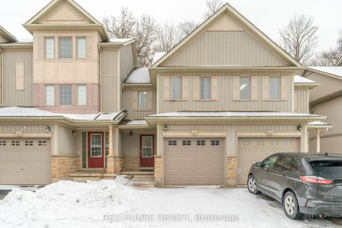 e30-110 Activa Ave, Kitchener, ON, N2E4K4 | Card Image