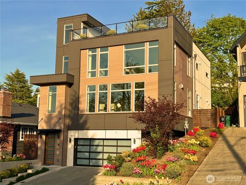 9312 45th Ave Sw, Seattle, WA, 98136-2635 | Card Image