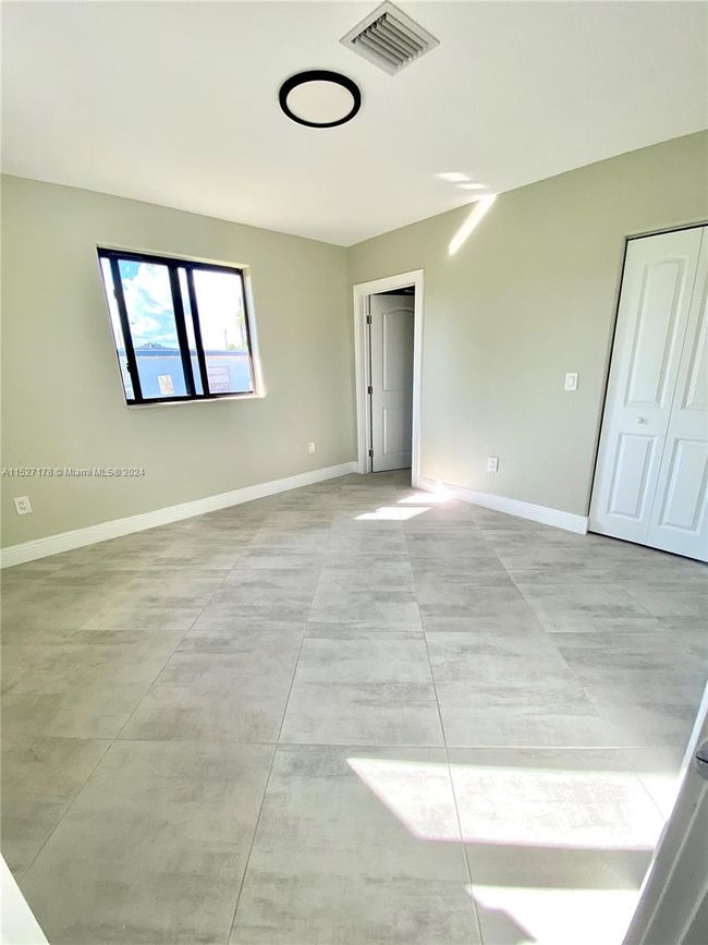 1528 - 1528 Nw 71st St, For Rent in Miami - Zoocasa